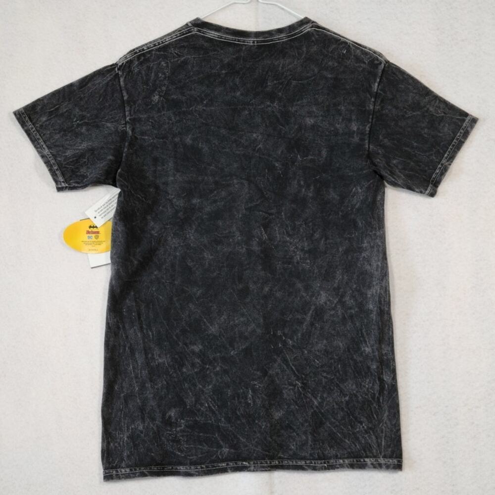 DC Comics Batman Short Sleeve T-Shirt, Men Size S Black **NWT** - Picture 2 of 5